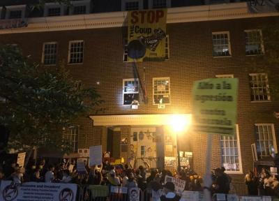 سفارت ونزوئلا در واشنگتن به دست مخالفان اشغال شد