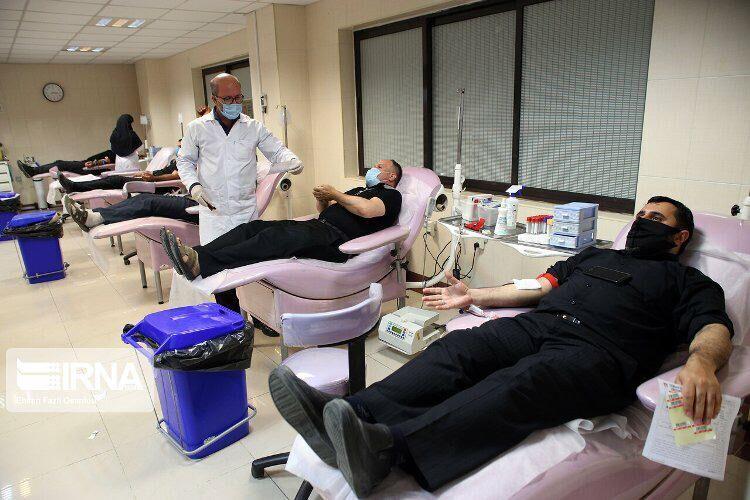خبرنگاران مردم ایلام هزار واحد خون نذر اهدا کردند