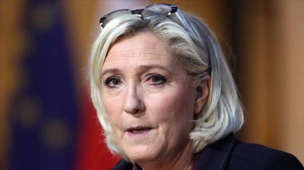 محاکمه رهبر حزب راستگرای فرانسه به اتهام انتشار عکس هایی از داعش