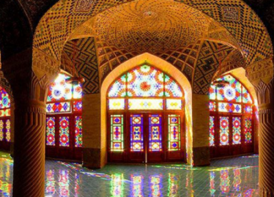 معماری رنگین کمانی در ایران باستان
