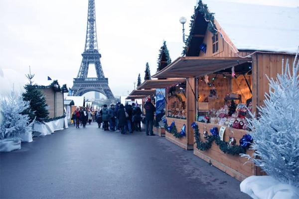 تور فرانسه ارزان: پاریسی ها، کریسمس را چطور می گذرانند؟