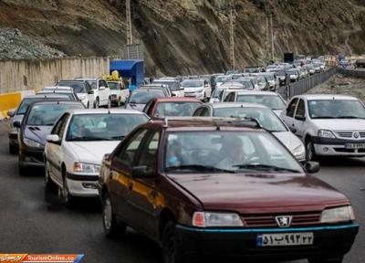 ترافیک سنگین در جاده چالوس ، بارش باران در جاده های 14 استان