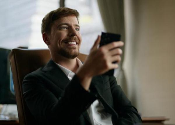 مستر بیست از خرید یک اپ بانکی اطلاع داد