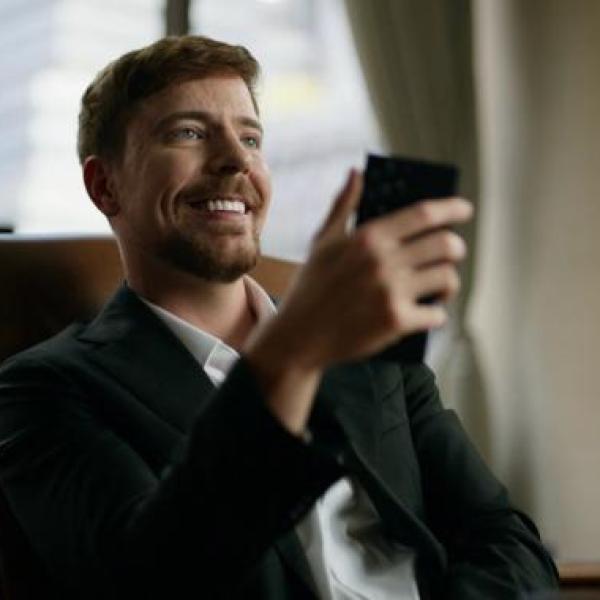 مستر بیست از خرید یک اپ بانکی اطلاع داد