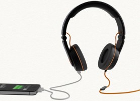 هدفون onbeat تبلت و موبایل را نیز شارژ می کند!