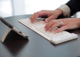 کیبورد myType را تا کنید و در جیبتان بگذارید